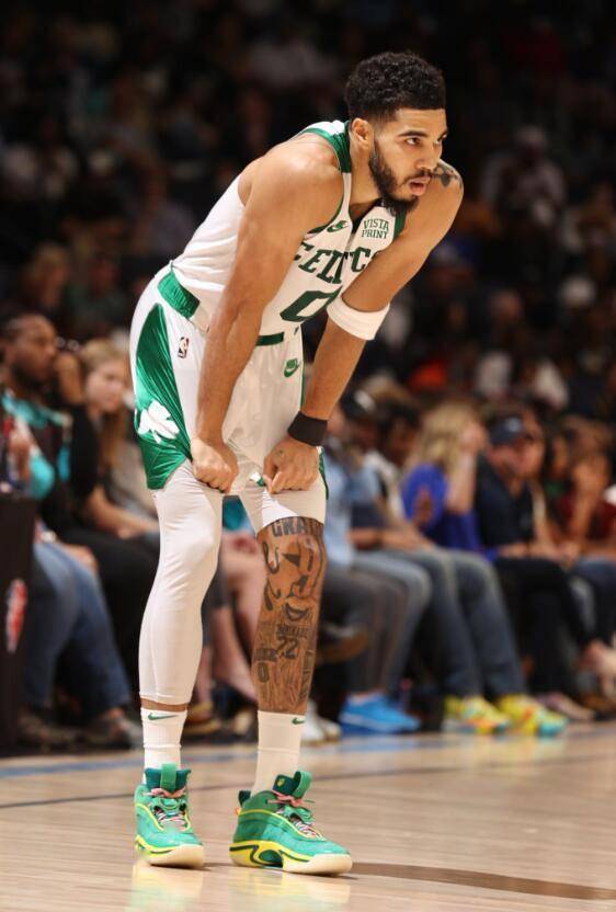重磅！塔图姆与70激战公牛分钟关键时刻犹他爵士调整名单以备德国杯，清晨欧超杯焦点战的简单介绍